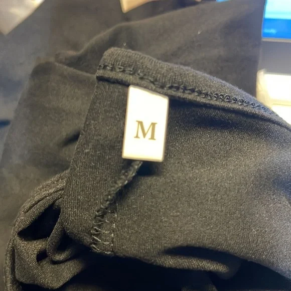 Women’s Solid Sleeveless Jumpsuit Size Medium - Picture 14 of 14